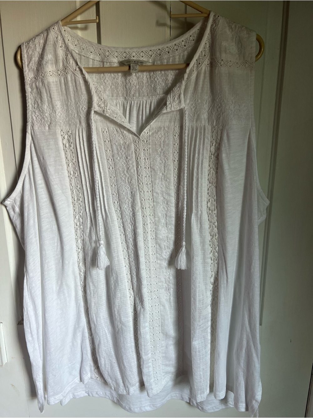 Lucky Brand Women’s White Lace-Detail Sleeveless Tassel Tank size 2XL
